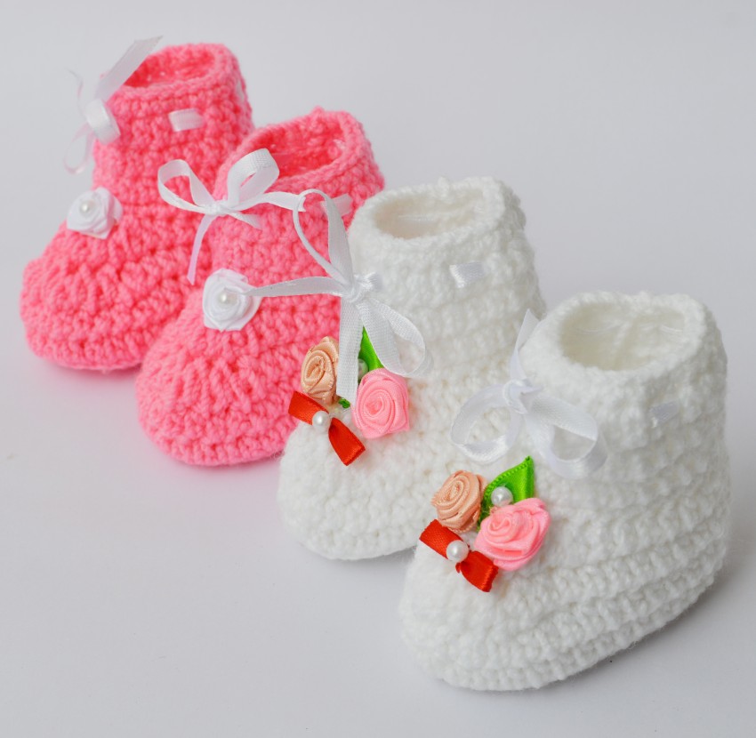 Woolen booties deals for babies