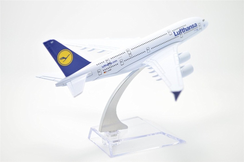 Sage Square 1:300 Lufthansa Airbus A380-841 Scale Metal Model Aircraft,  Highly Detailed Souvenir Model Aircraft Collection Metal Paper Weights with  Glossy 
