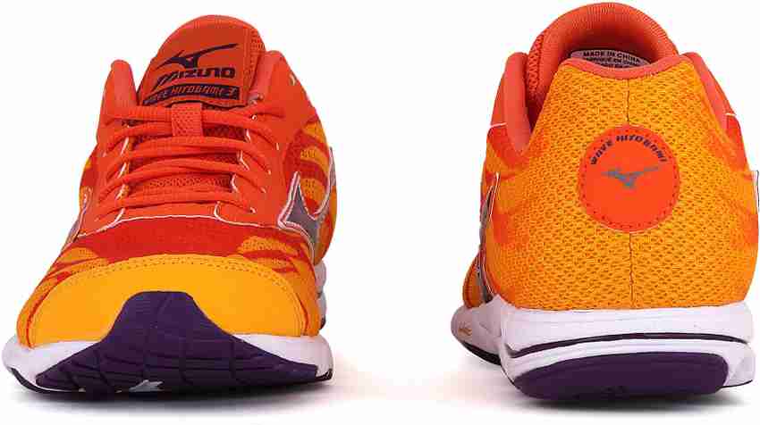 Orange mizuno discount running shoes