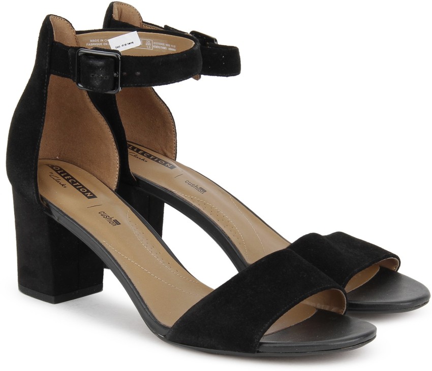 Clarks deva 2025 sandals black