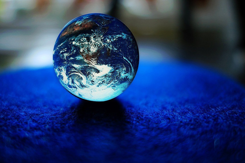 Globe ball cheap