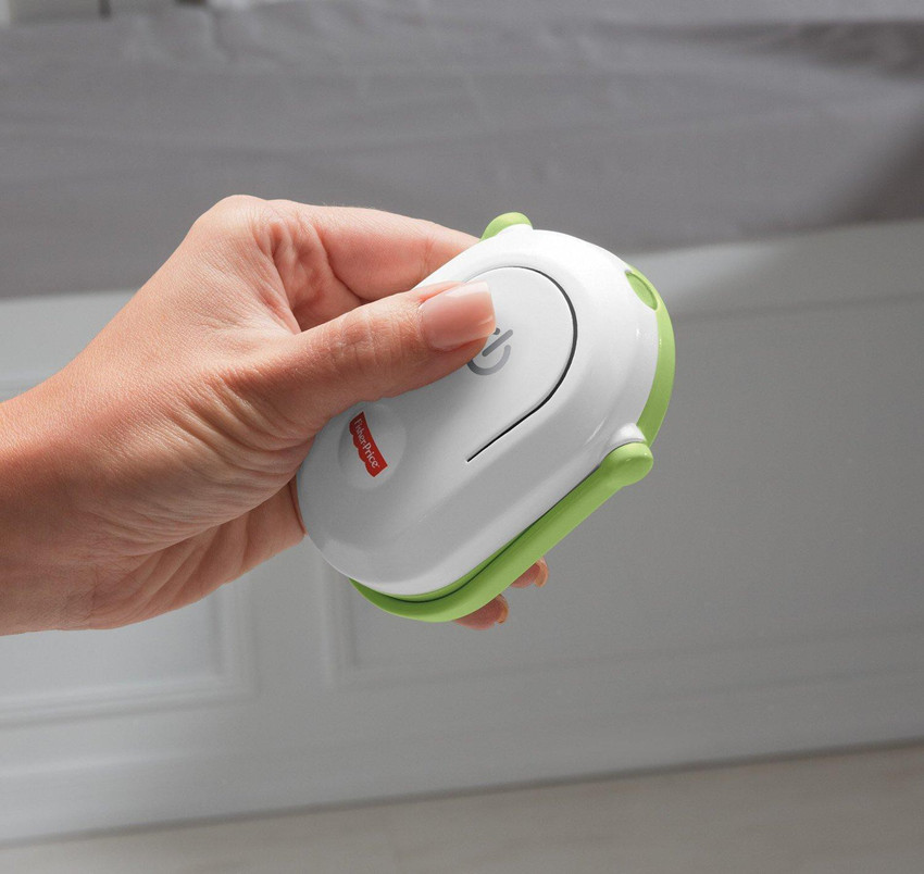 Fisher price grow with me hot sale projection mobile