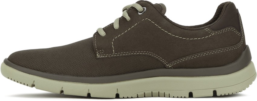 Clarks men's tunsil 2025 plain boat shoes