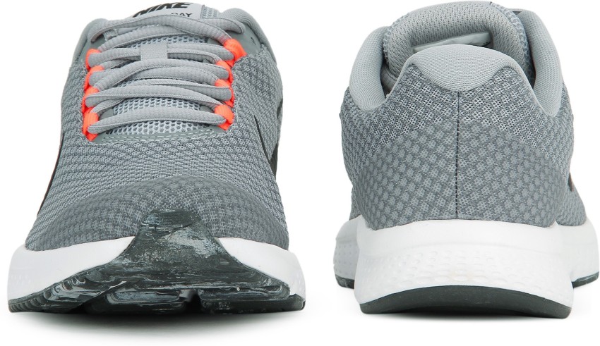 Nike runallday hot sale grey