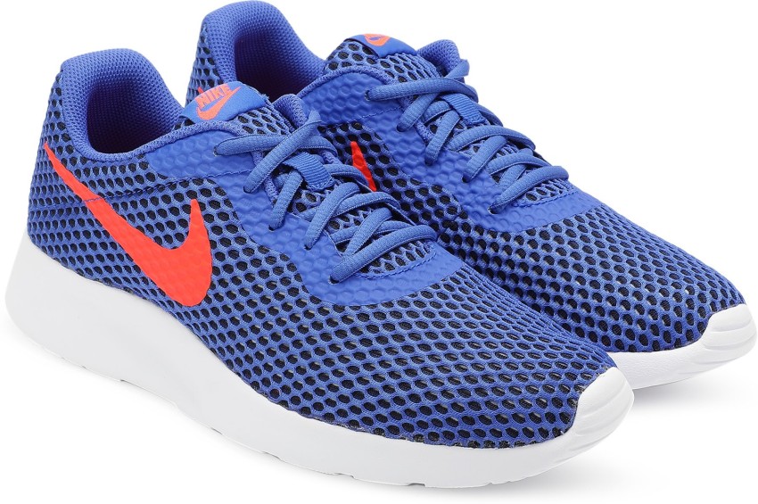 Nike tanjun se outlet sneakers