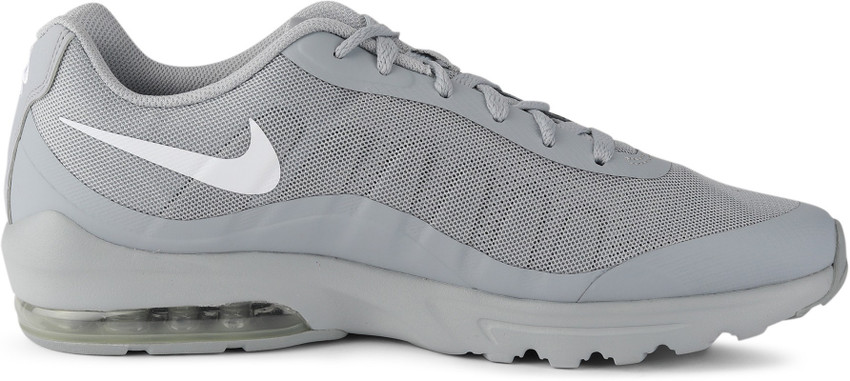 Nike invigor black online