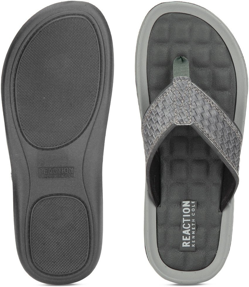 Kenneth cole flip flops online
