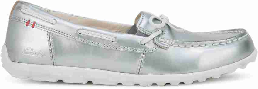 Clarks hot sale girls loafers