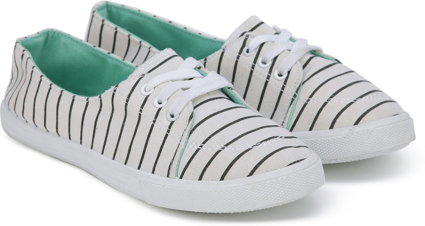 Forever glam white shoes discount