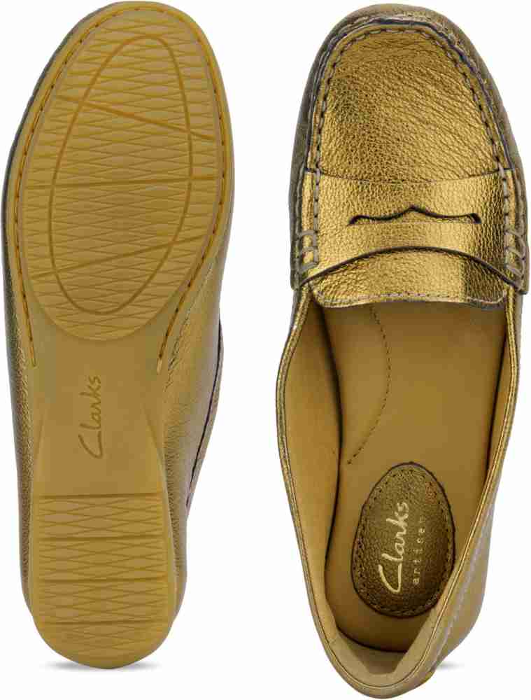 Clarks doraville nest loafers top