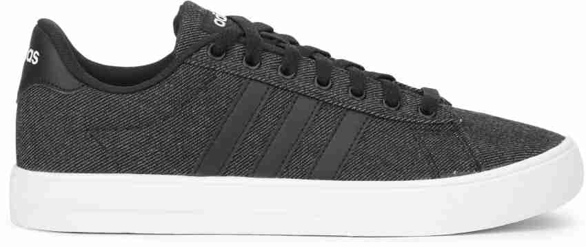 Adidas daily cheap 2.0 sneaker