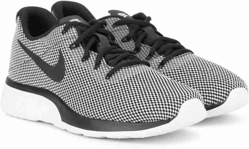 Nike women's tanjun 2024 racer shoes - black/white