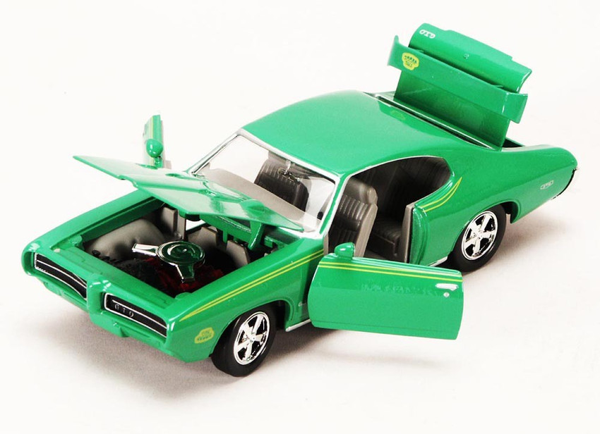 Motormax 1969 Pontiac GTO Judge Motormax 73242 1 24 scale