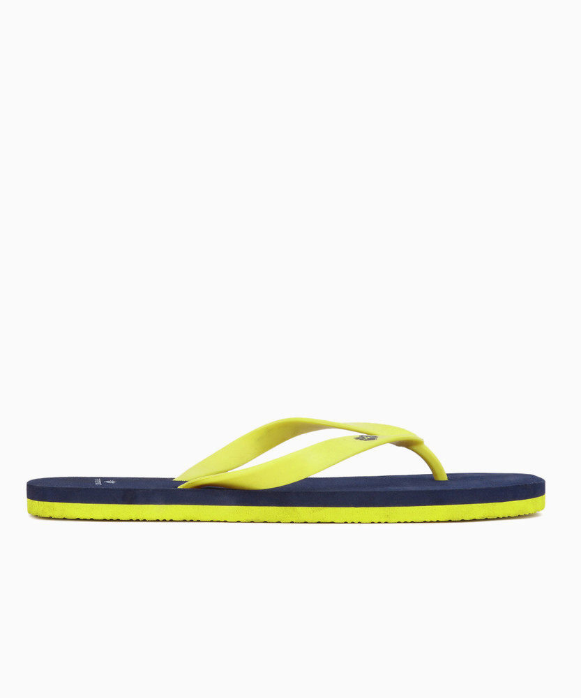 Pump shop flip flops