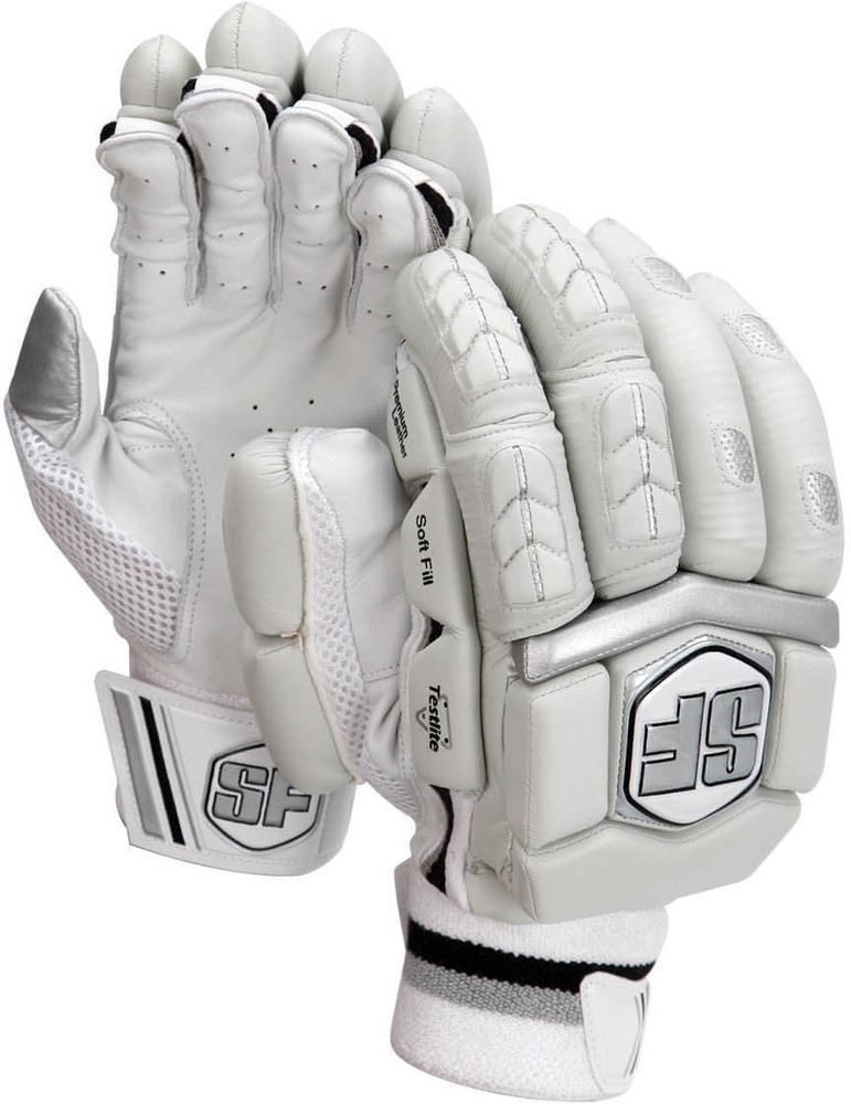 Cricket gloves flipkart store