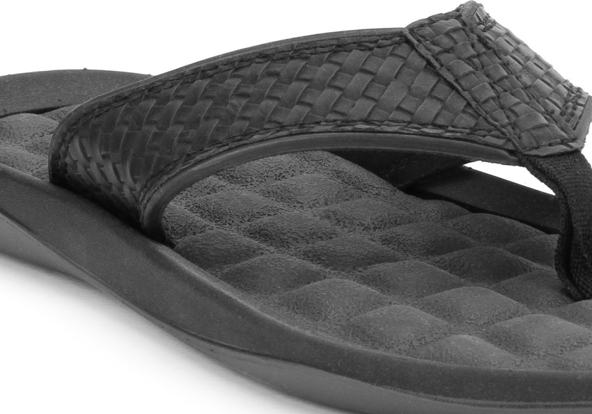 Kenneth Cole Men GO FOUR TH Flip Flops Buy Black Color Kenneth