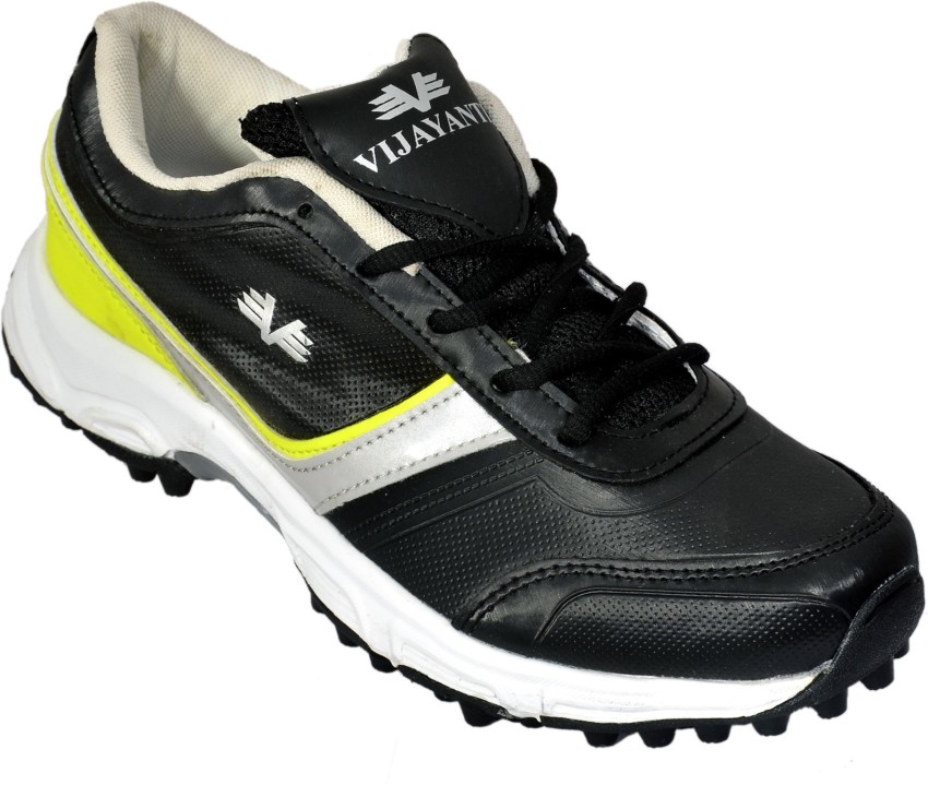 Vyjayanthi hot sale cricket shoes