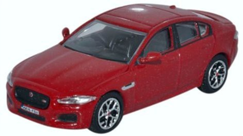 Jaguar xe 2025 diecast model