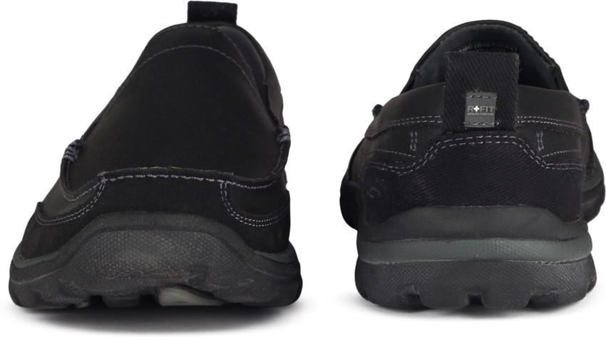 Skechers relaxed fit superior sale gains