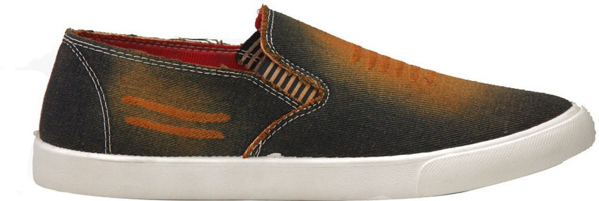 WALKAROO Loafers For Men Buy WALKAROO Loafers For Men Online at