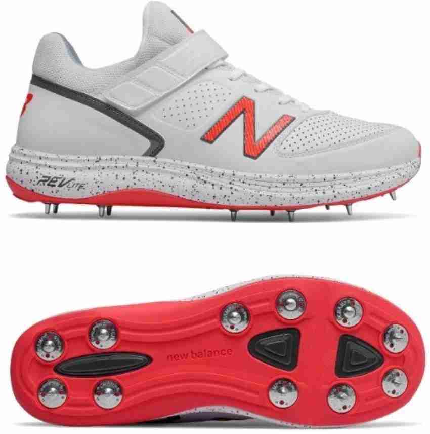 New balance 2019 hot sale cricket shoes