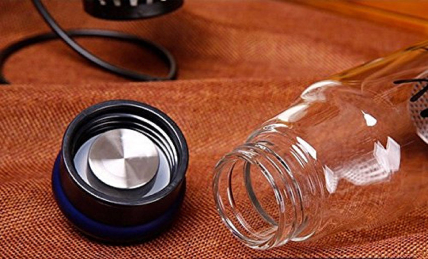 Green tea shop flask with filter