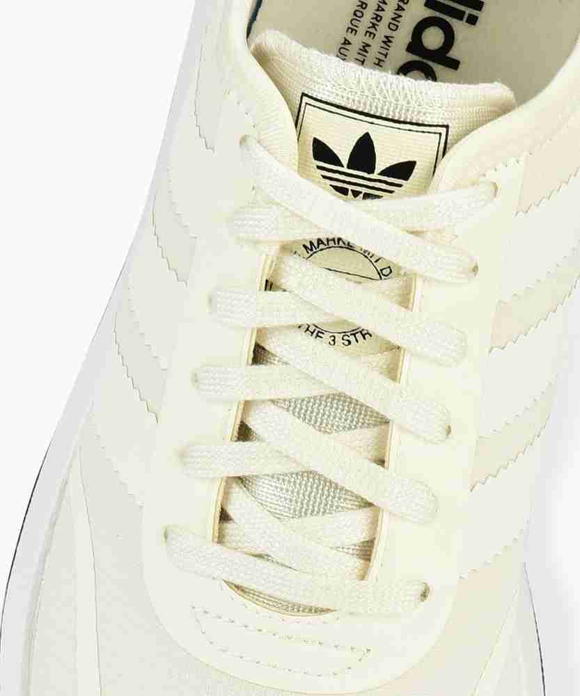 Aq1132 adidas outlet