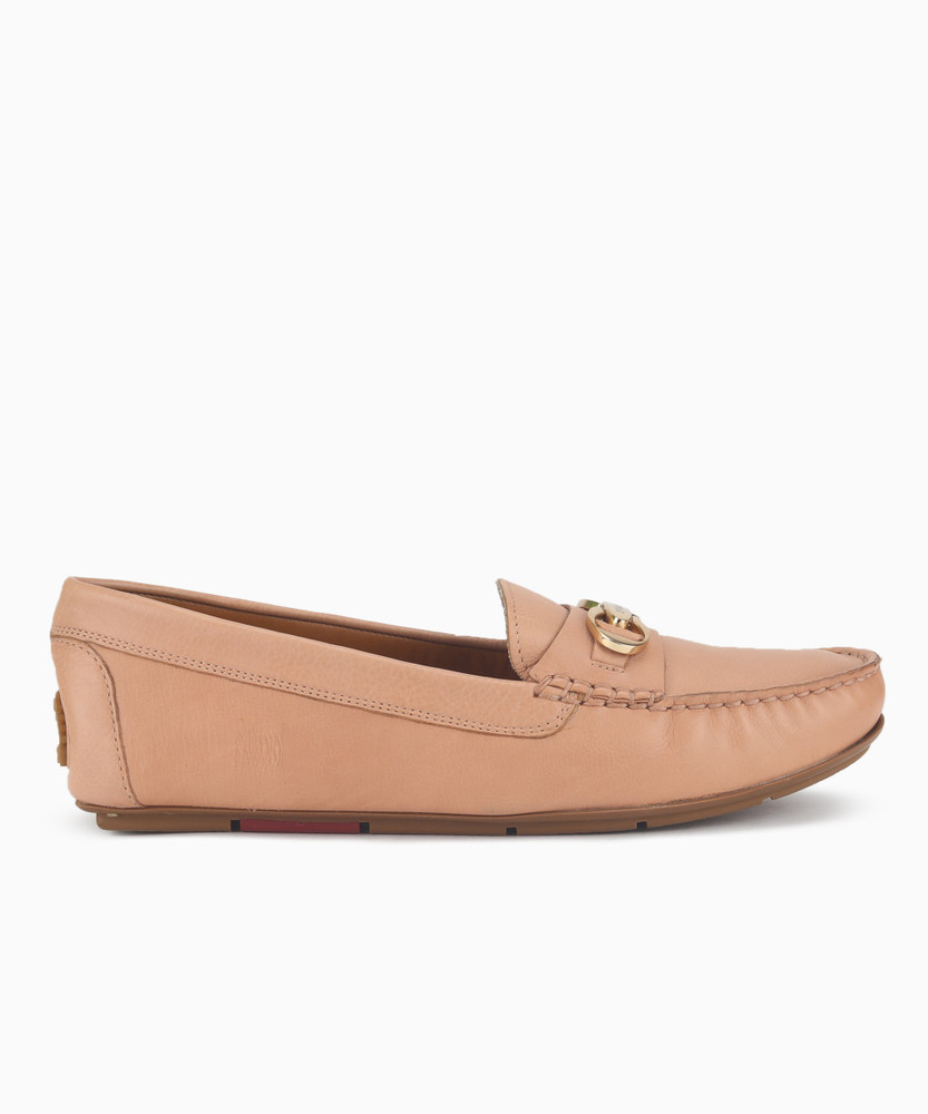 Uvanera footwear online