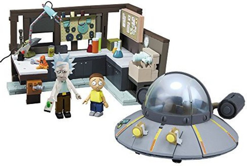 Rick and 2025 morty spaceship toy
