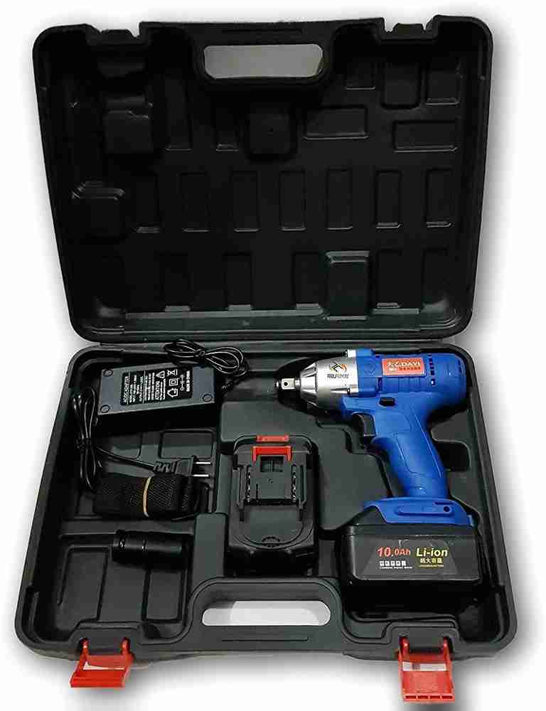Grip clearance impact driver
