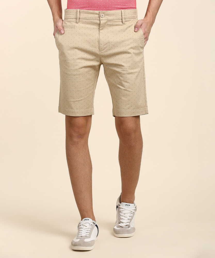 Levis store shorts beige