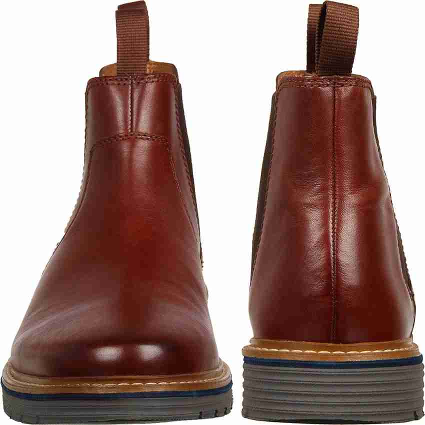 Clarks chelsea store boots mens