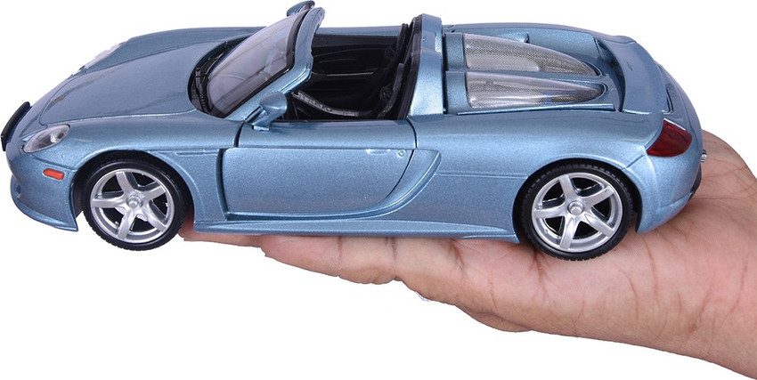 Motormax 1:24 Porsche Carrera GT Diecast Car - 1:24 Porsche