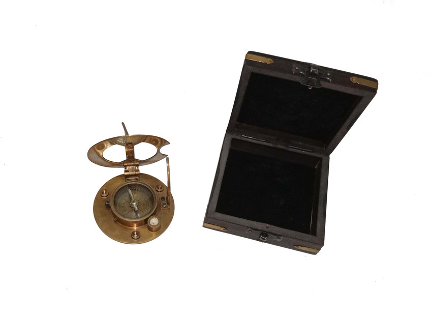 Navigator outlet compass online
