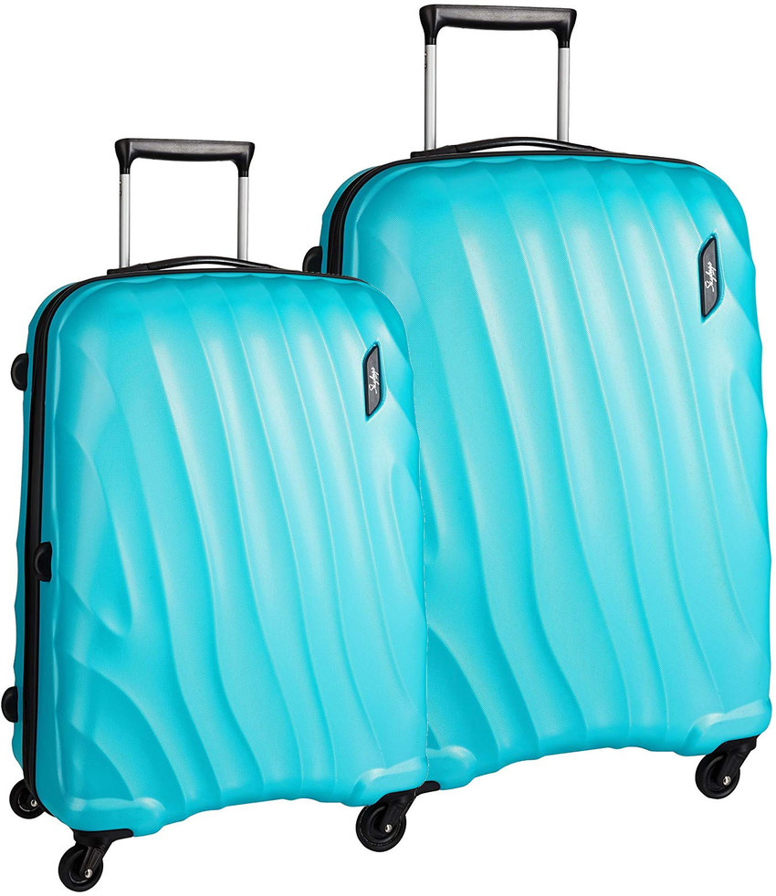 Details 141+ skybags trolley bags combo latest esthdonghoadian