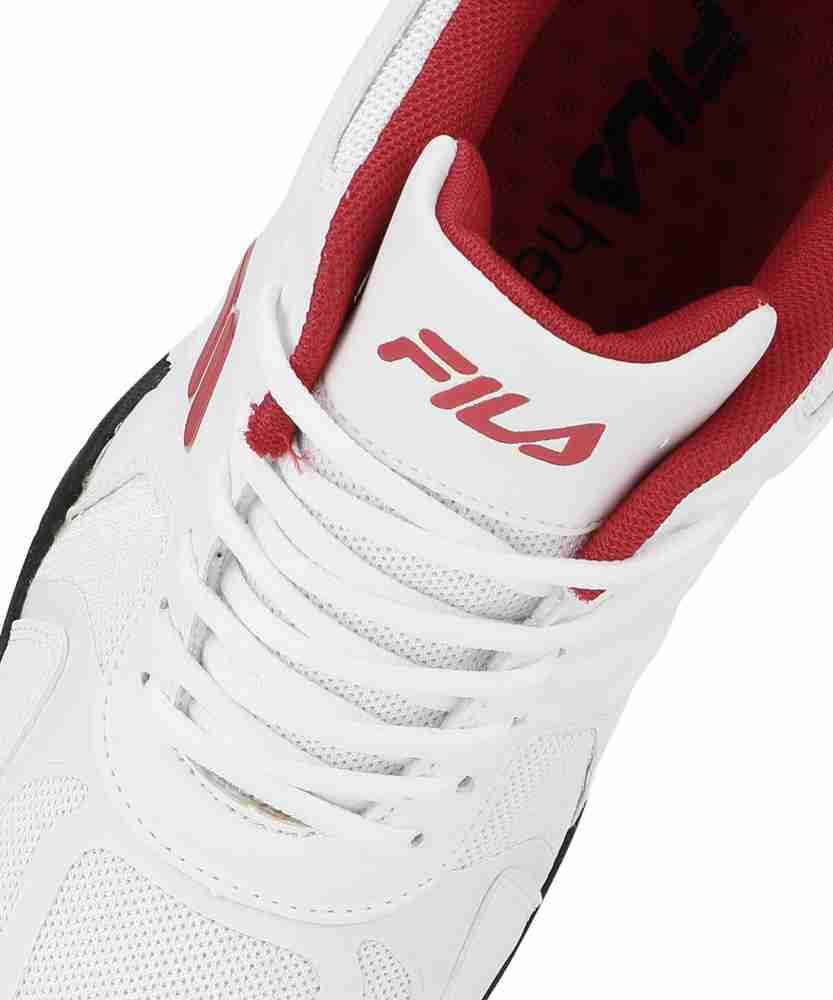 Fila dynamo deals low sports shoes