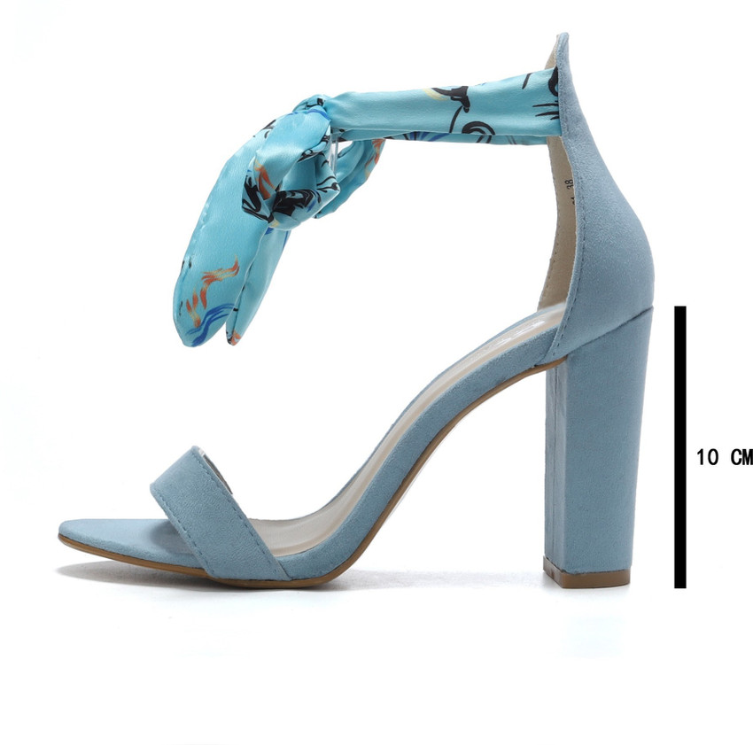 Really cute heels top