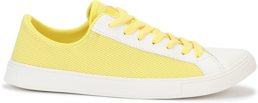 Ucb yellow shoes outlet
