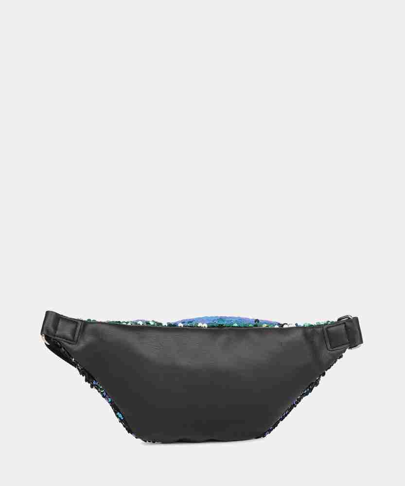 Black fanny clearance pack forever 21