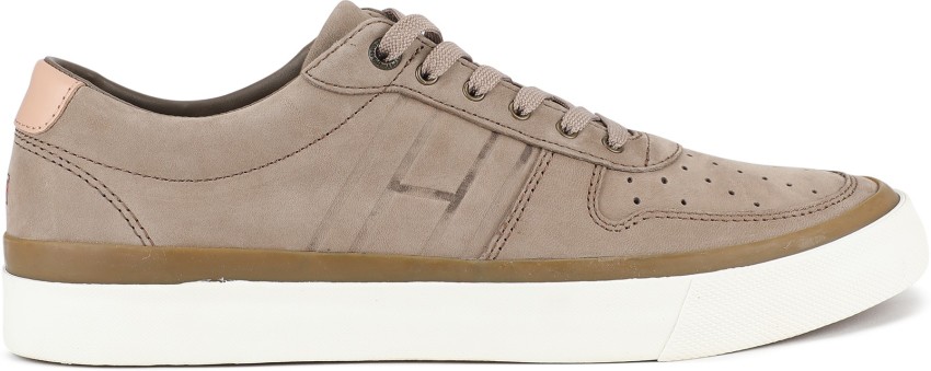 Tommy hilfiger unlined low deals cut leather sneaker