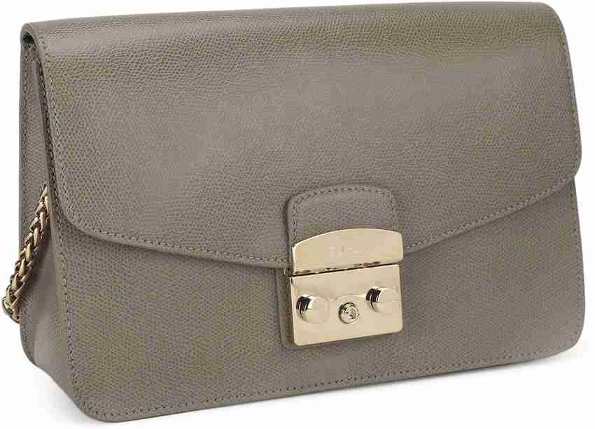 Furla metropolis shoulder sabbia sales