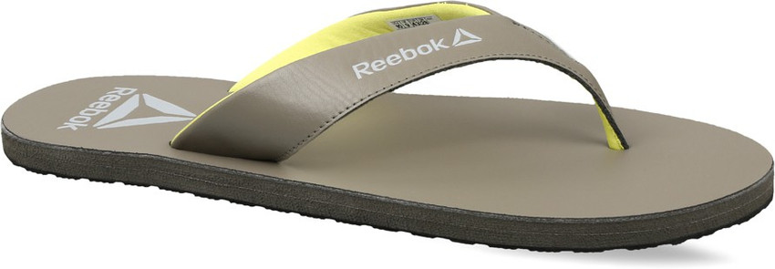 Reebok advent 2025 slippers