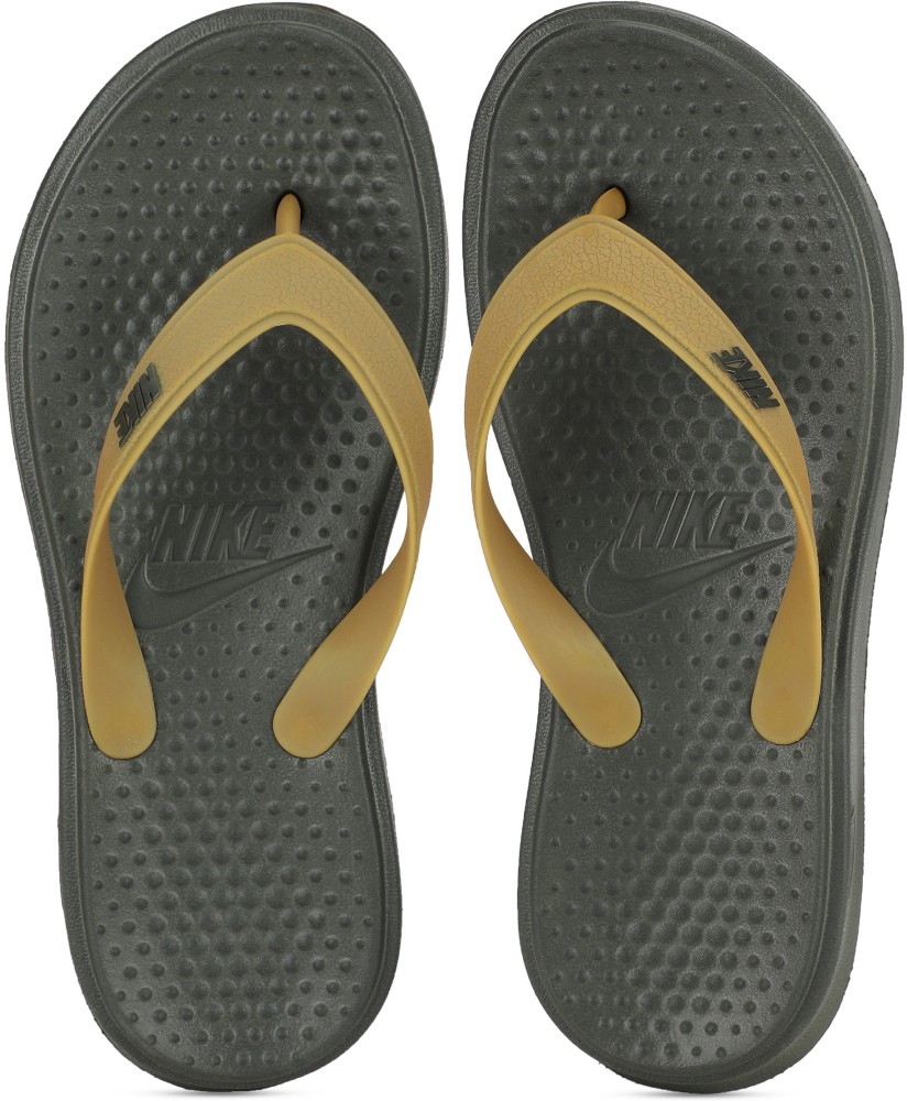 Womens solay 2024 nike flip flops