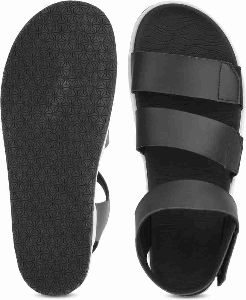 United Colors of Benetton PU ACTIVE Men Black Casual Buy Black