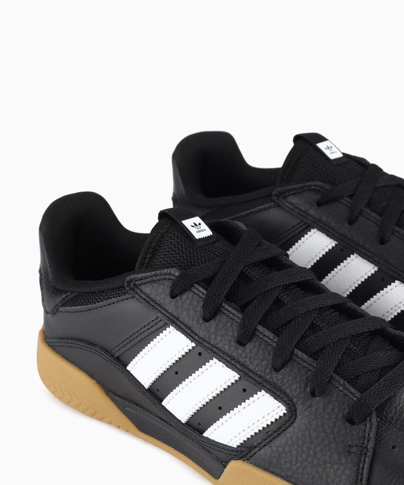 adidas originals vrx low trainer