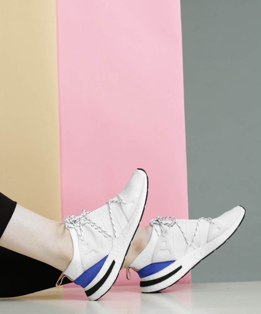 Adidas originals arkyn trainers in outlet white