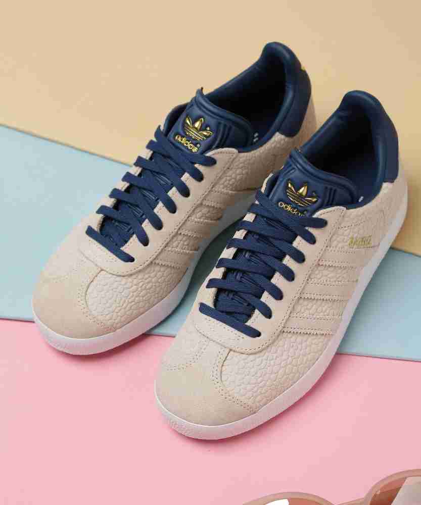 Adidas gazelle cq2190 hotsell