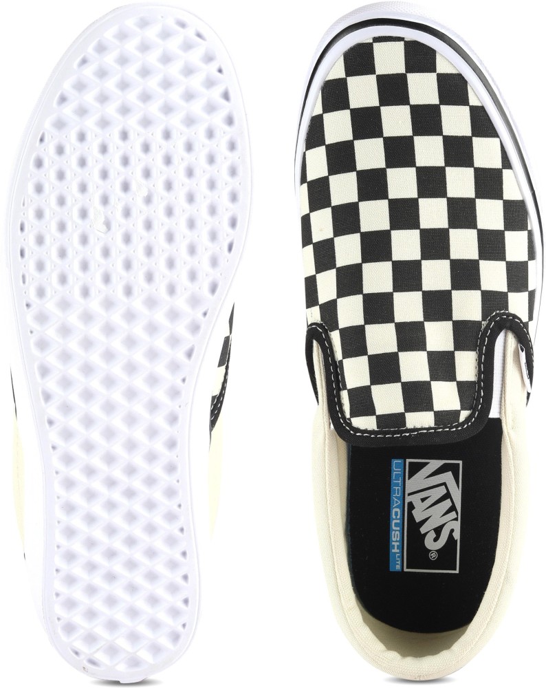 Checkered vans 2025 flip flops