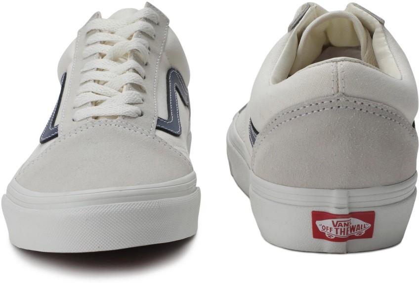 Old skool vans white 2025 womens