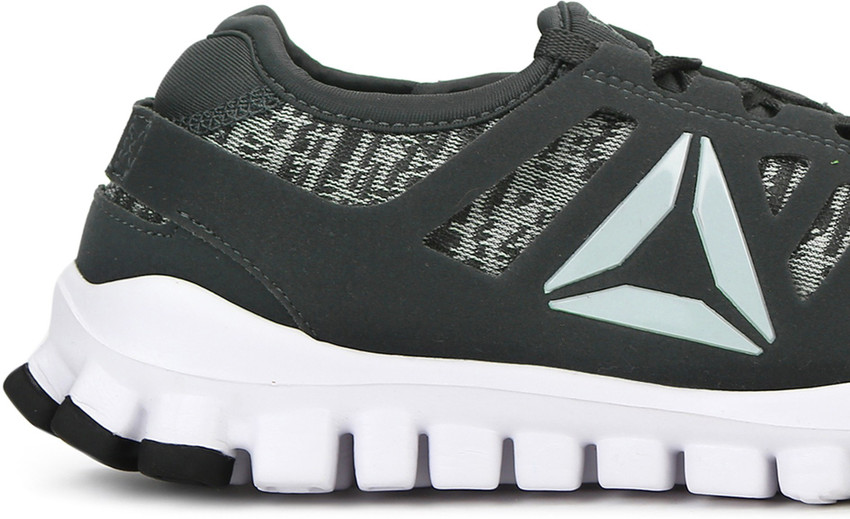 Reebok travel trainer on sale shoes